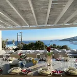 Vila Mymykonos Ii